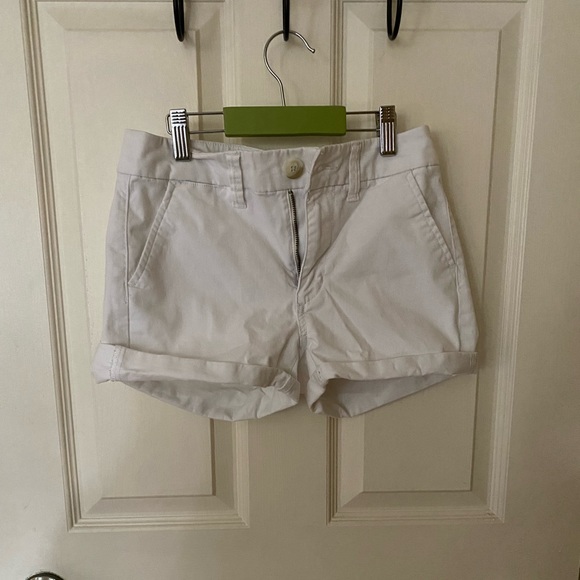 White American Eagle high-rise stretch shorts - Picture 1 of 4